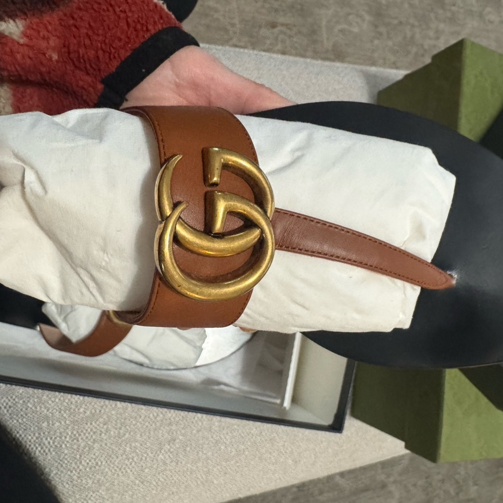 Gucci Black Slide Sandal with Subtle Logo Emboss